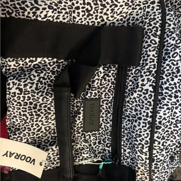 #100 Stylish Black and White Travel Bag - Picture 10 of 10